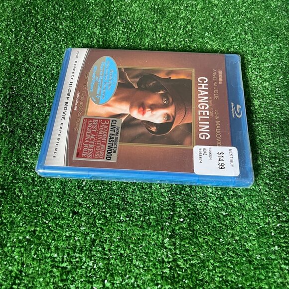 Changeling Blu-ray Disc Includes Exclusive Interactive Features NEW - Picture 2 of 7